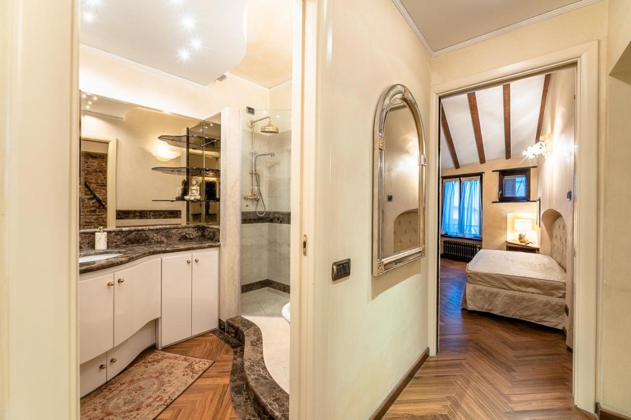 Appartement Dimora Lucrezia à Savone Extérieur photo