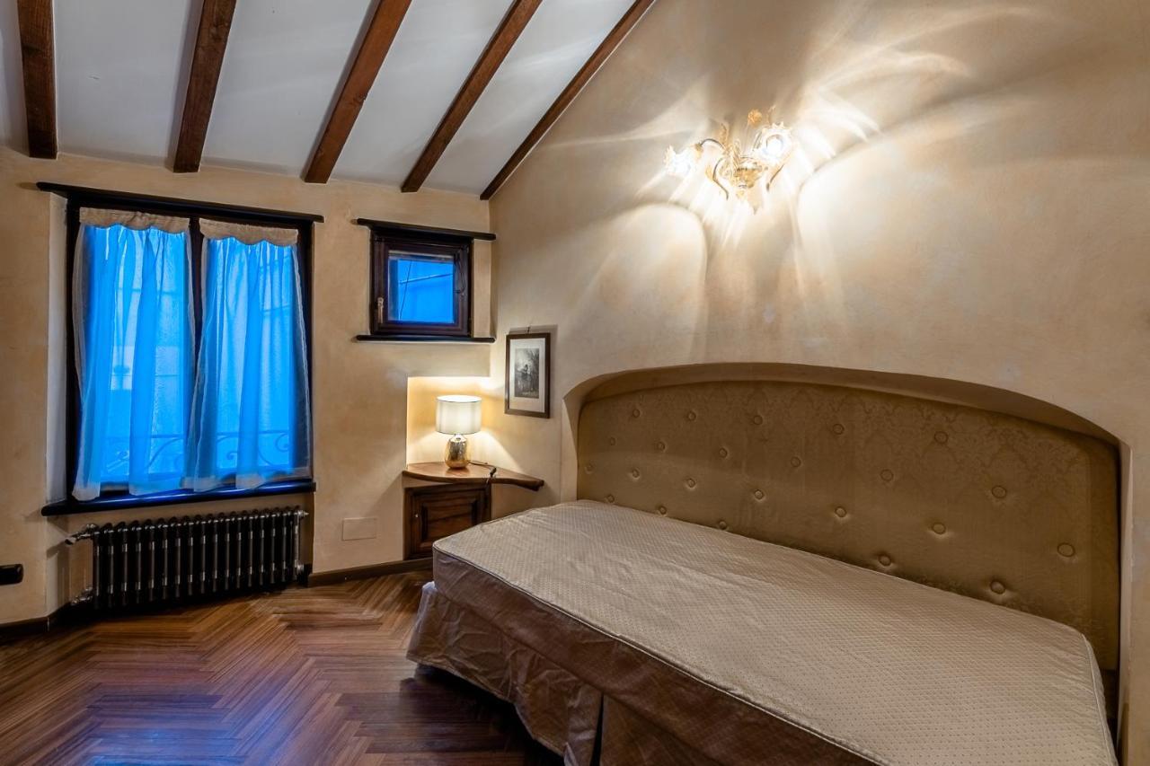 Appartement Dimora Lucrezia à Savone Extérieur photo